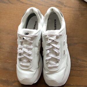 New Balance 515 White Low-Top Leather Sneakers unisex Men’s 9.5 Women’s 11